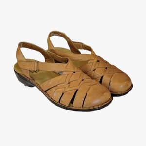 Clarks Ina Spark Bendables Tan Leather Woven Toe Sandal Shoe Size 8M